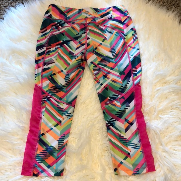 10/$35🏷️♥️Avia workout cropped leggings mesh pink colorful pattern fitness gym - Picture 5 of 7